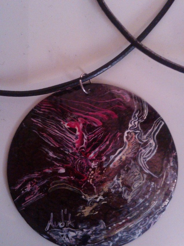 collier nacre marron